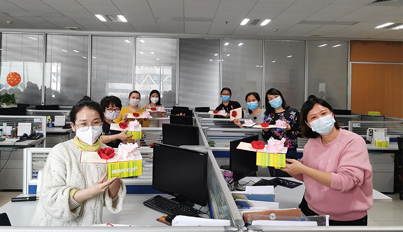 >助力女神上“頭條”！